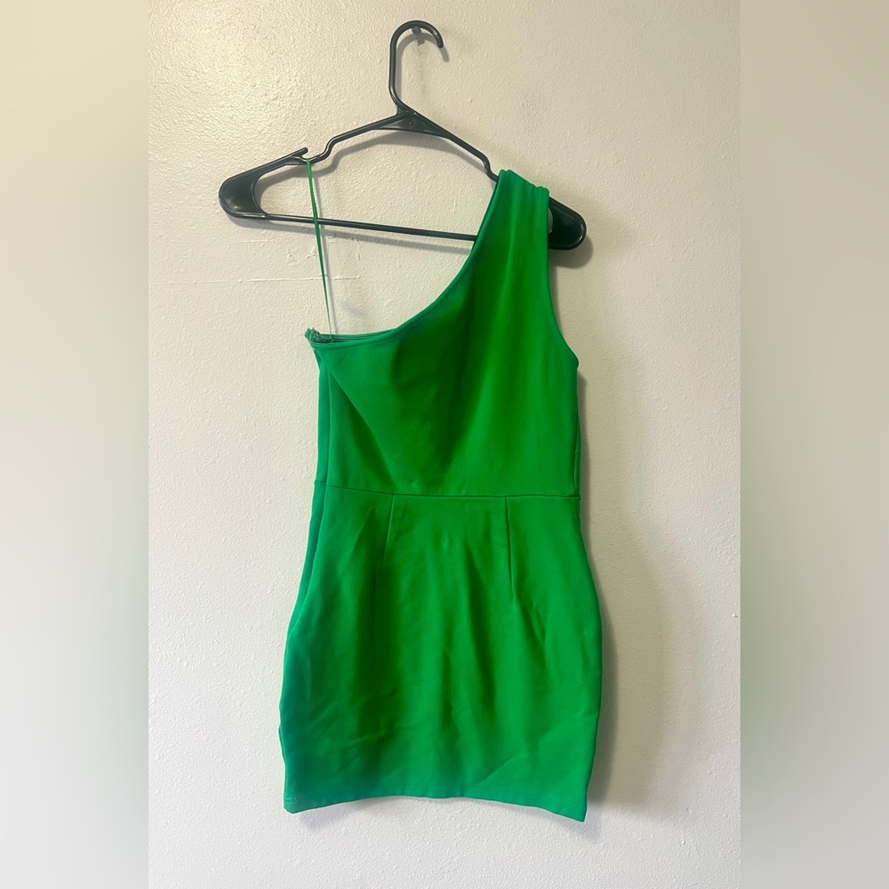 Superdown Nava Clover Green One Shoulder Mini Bodycon Dress - Small - Picture 7 of 11